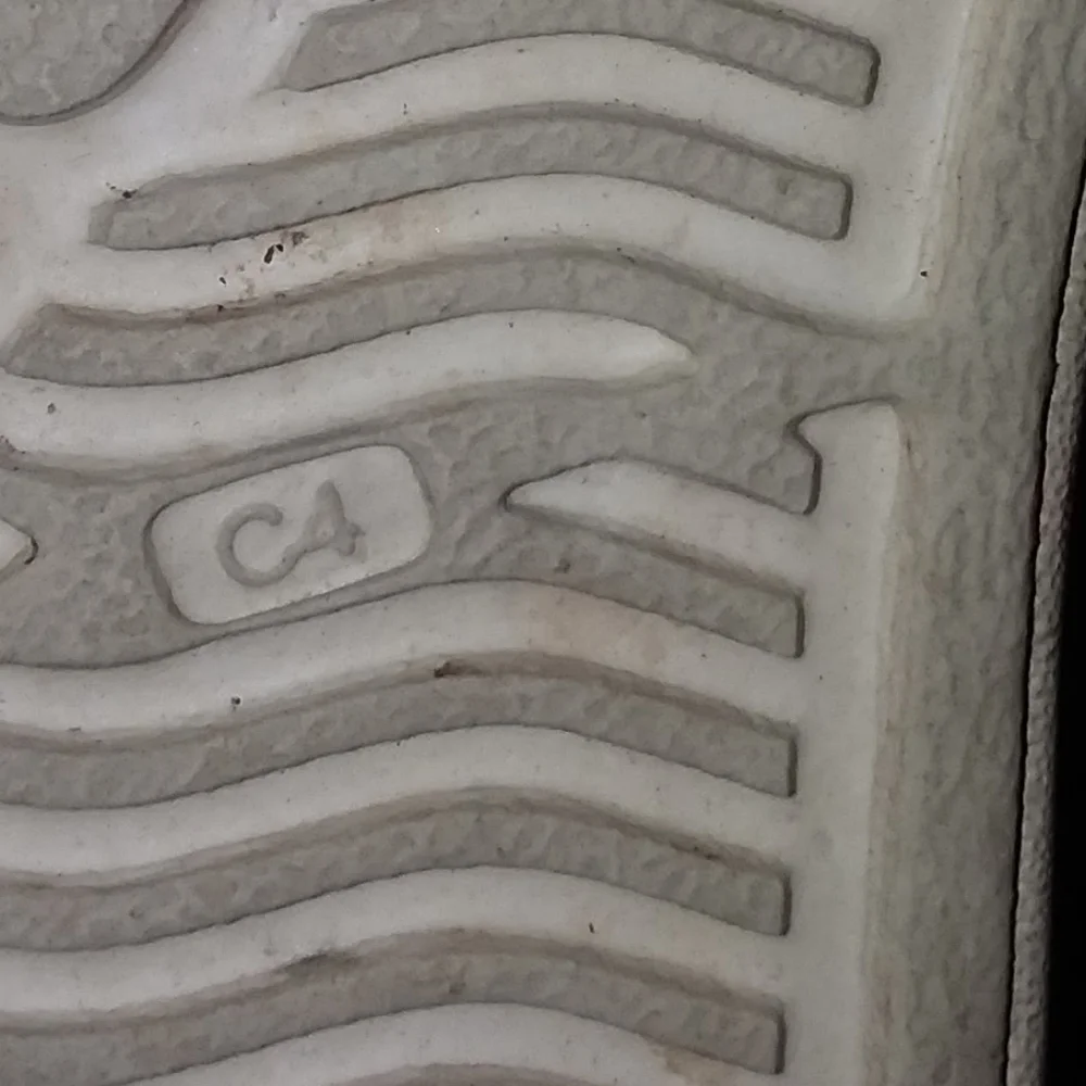 Native Shoes - Picture 2 of 7